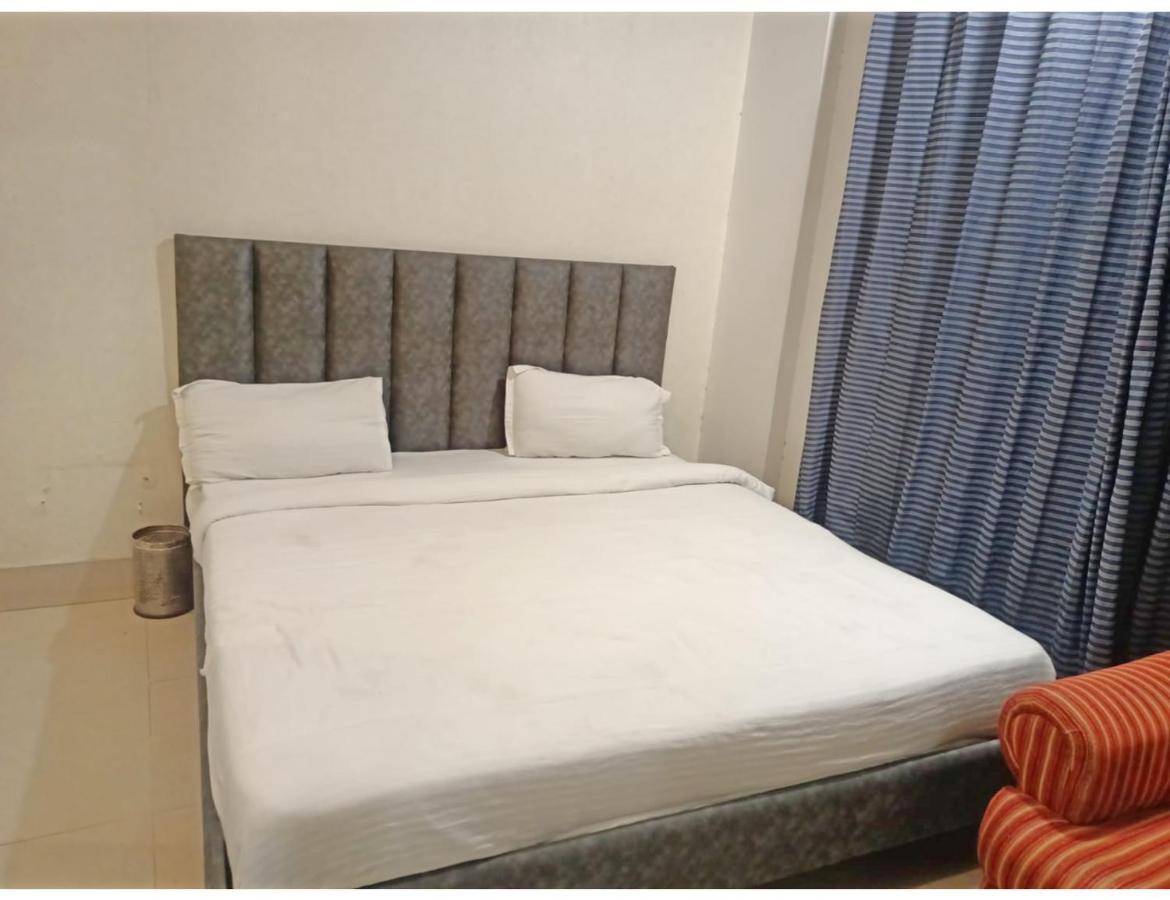 Hotel Kishore International, 암리차르 외부 사진