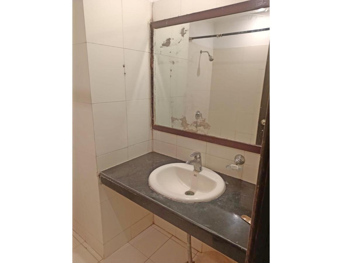 Hotel Kishore International, 암리차르 외부 사진