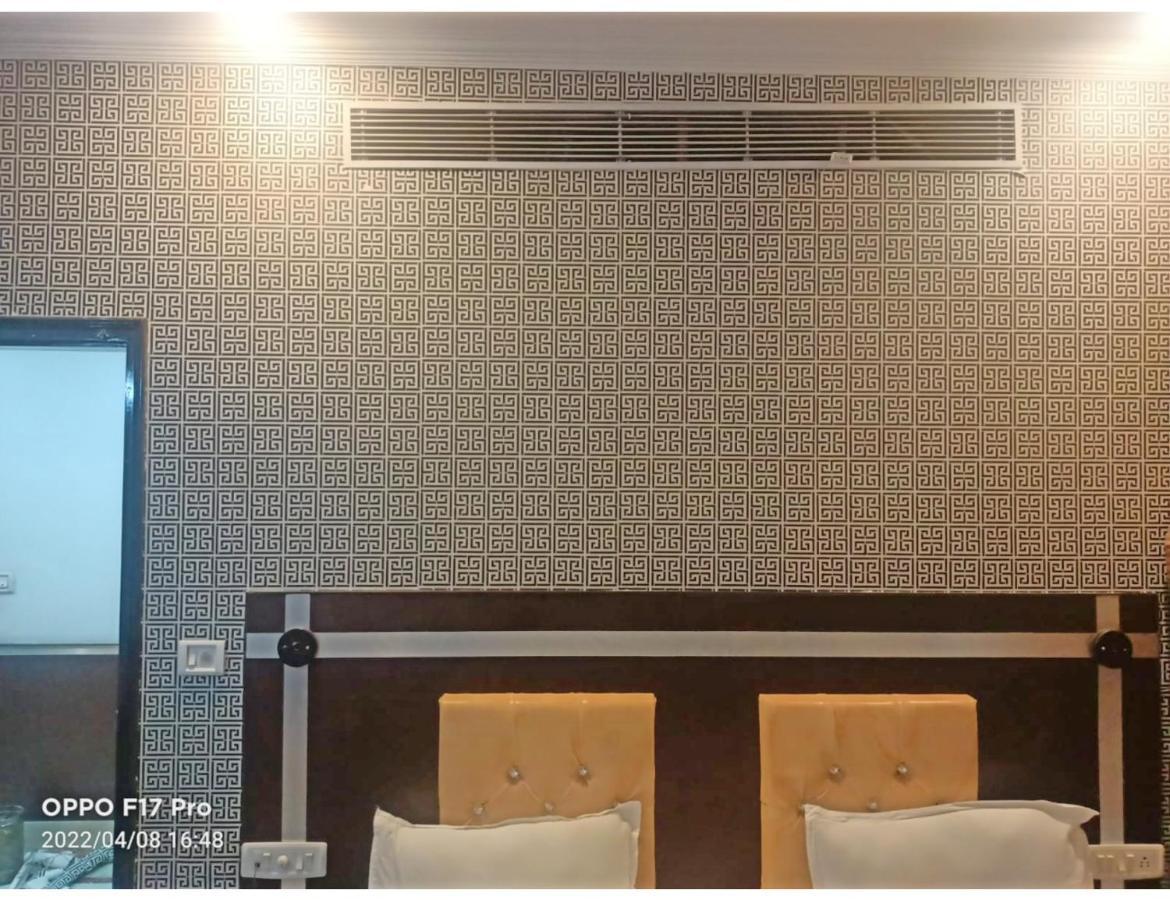Hotel Kishore International, 암리차르 외부 사진